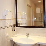 卡波维拉酒店 4* 皮索涅