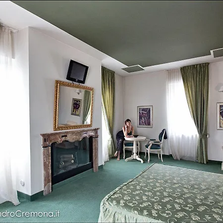 Capovilla 4*