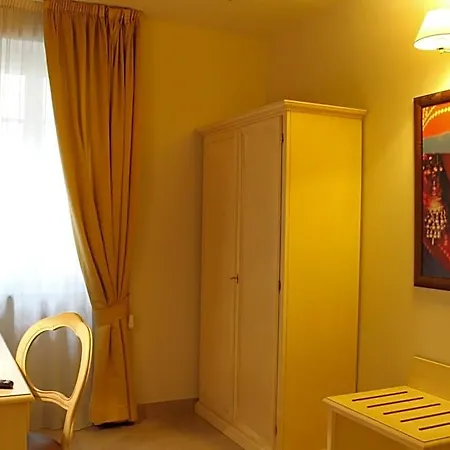 كابوفيلا فندق 4*